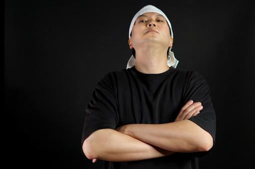 腕組みする男性のポートレート 腕組みする男性のポートレート 男性,ポートレート,腕組みの写真素材