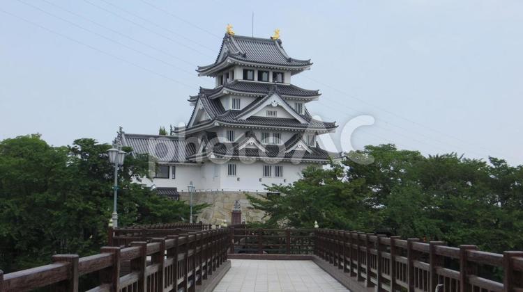 墨俣城　模擬天守　太閤出世橋から 墨俣城,墨俣一夜城,模擬天守の写真素材