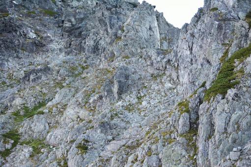 剱岳・早月尾根の山頂直下の岩稜帯 剱岳・早月尾根の山頂直下の岩稜帯 剱岳,早月尾根,山頂直下の写真素材