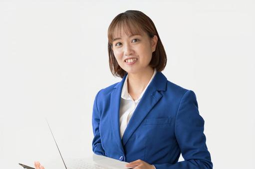 笑顔のビジネスウーマン ビジネスウーマン,オフィス,女性の写真素材