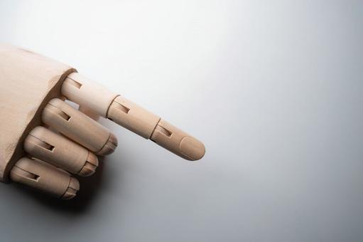 木製マネキンの指先アップ 指さし,木製手,マネキンハンドの写真素材