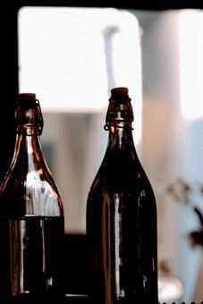 Cafe scenery, a glass bottle, glass bottle, cafe, JPG