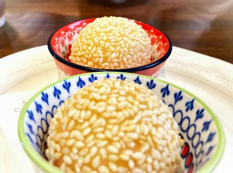 Photo, sesame dumplings, chinese cuisine, japanese confectionery, 