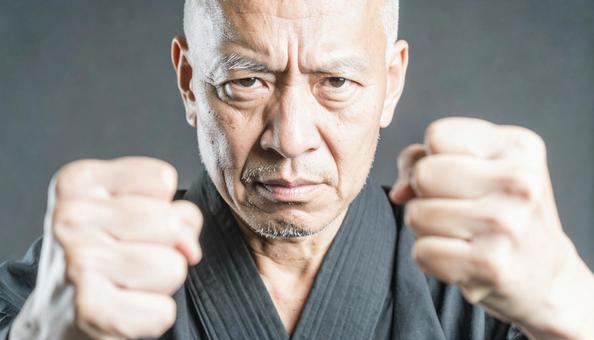 怒る僧侶の写真