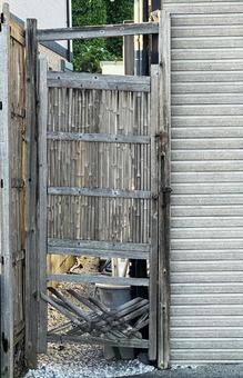 古いドア 古いドアの写真