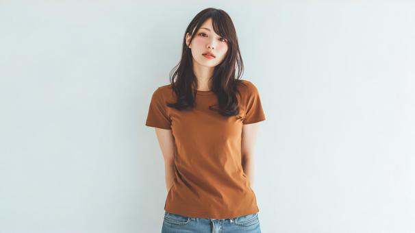 茶色のTシャツのモックアップ 茶色のTシャツのモックアップの写真