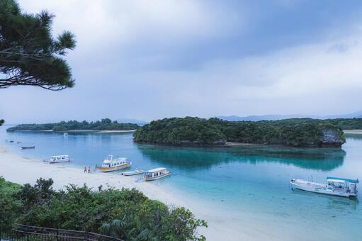 雨上がりの川平湾  沖縄,石垣島,川平湾の写真素材