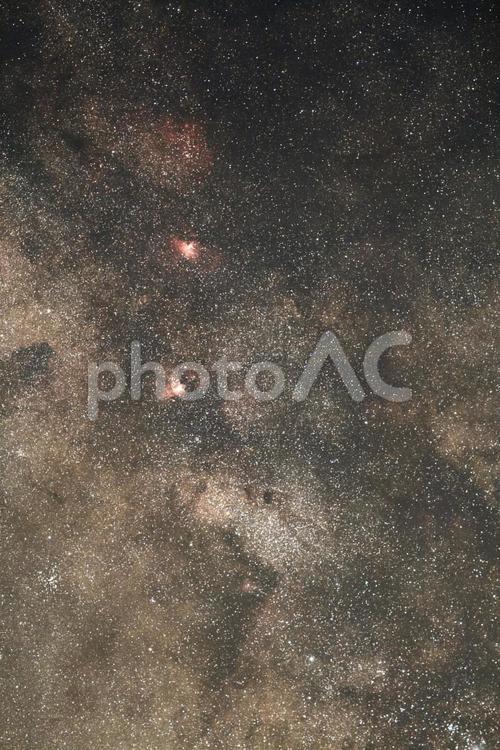 天の川とバンビの横顔・天体 天の川,バンビの横顔,星の写真素材