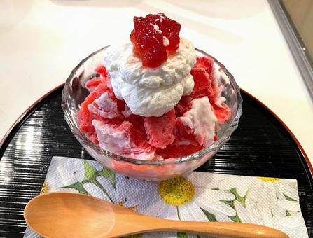いちごの氷 いちごの氷 イチゴ,スイーツ,クリームの写真素材