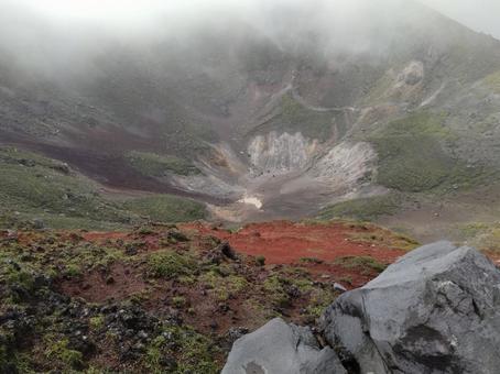 霧島連山の御鉢の写真
