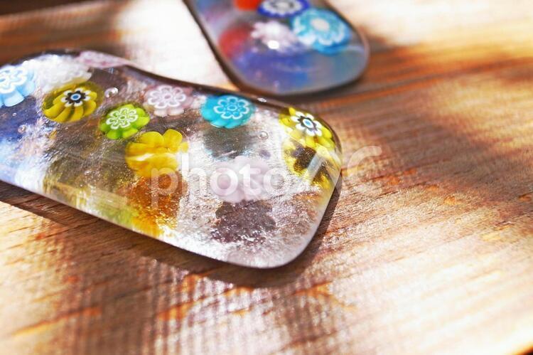 ガラスの箸置き ガラス,箸置き,花の写真素材