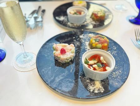Stylish appetizer platter at a restaurant, JPG