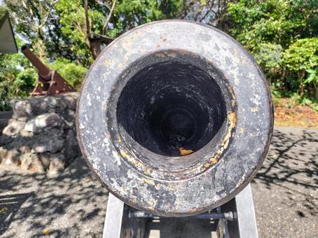 伊豆下田寝姿山の黒船見張所そばの大砲 大砲,黒船見張所跡,下田の写真素材