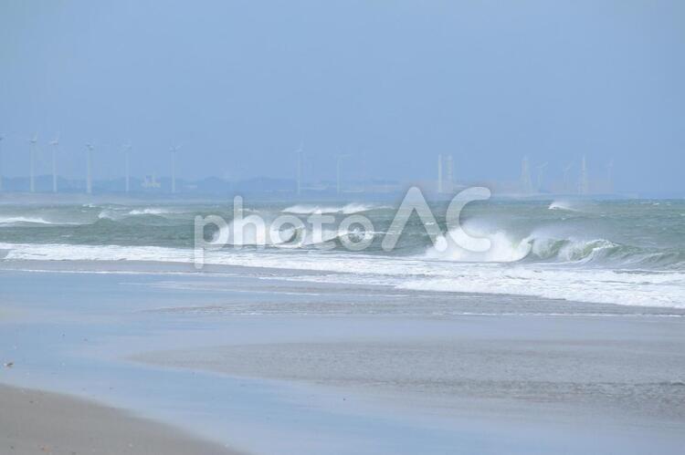 雨上がりの海岸 海岸,雨上がり,波の写真素材