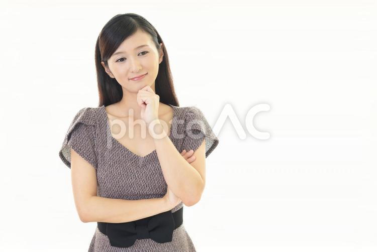 空想する女性 女性,考える,想像の写真素材