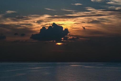 <Dawn on Goto> Sunrise at Abumise Lava Coast, JPG <Dawn on Goto> Sunrise at Abumise Lava Coast, JPG