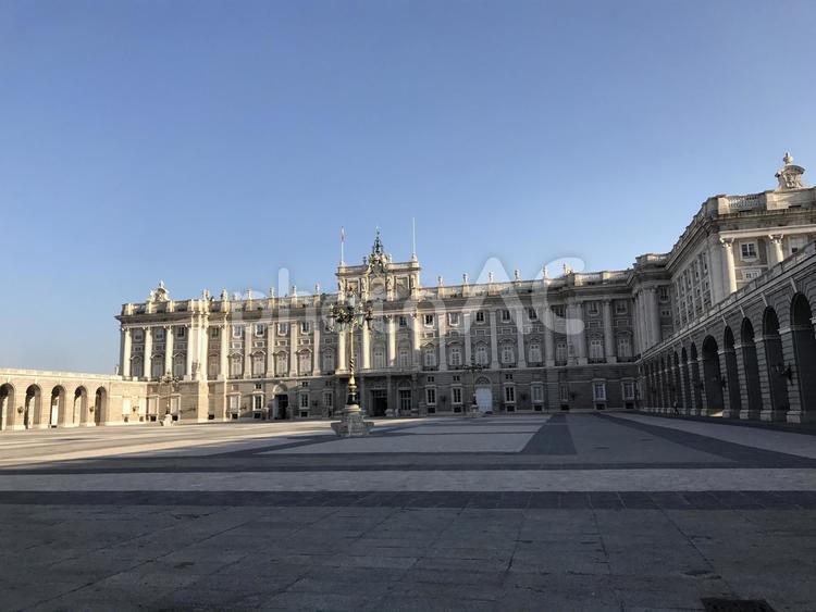 スペイン　マドリッドの王宮　外観 王宮,マドリッド,オリエンテ宮殿の写真素材