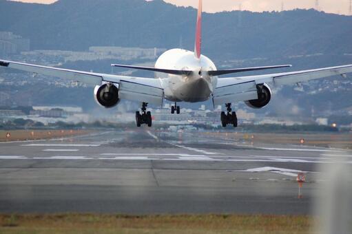 Airplane landing, airplane, aircraft, landing, JPG