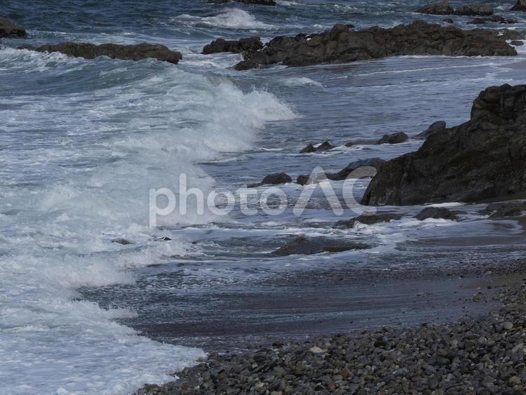 冬の日本海　新潟県笹川流れ 日本海,冬,笹川流れの写真素材