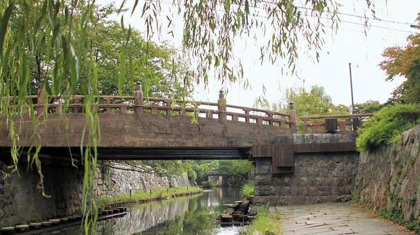初秋の八幡堀明治橋 初秋の八幡堀明治橋 八幡堀,初秋,明治橋の写真素材
