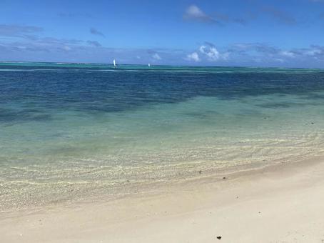 サイパンの海 サイパンの海 海,ビーチ,砂の写真素材