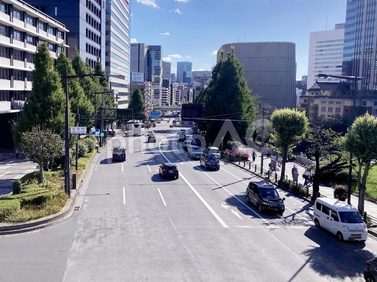 東京風景・田安門交差点 田安門交差点,靖国通り,九段南の写真素材