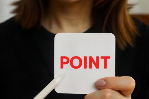 メモを持つ女性 POINTイメージ メモを持つ女性 POINTイメージ ポイント,point,ビジネスの写真素材