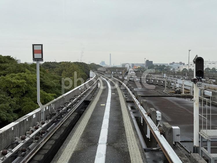 列車の運転士が見る風景 風景,自然,日本の写真素材