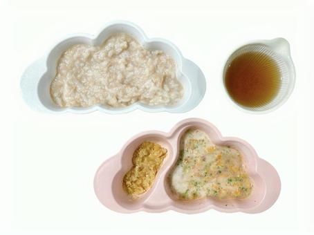 離乳食とおちゃ 離乳食とおちゃの写真