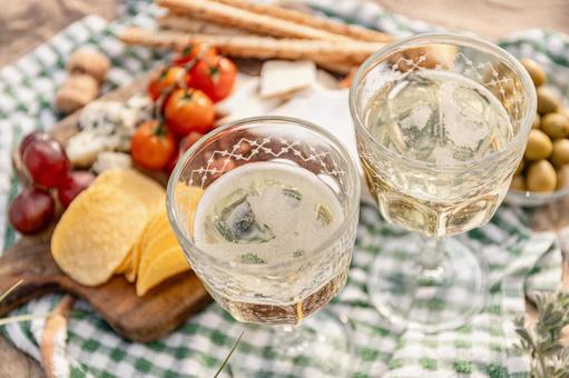 グラスの中身のアップ ワイングラス,シャンパン,飲み物の写真素材