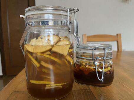 カリン蜂蜜 カリン,かりん,蜂蜜の写真素材