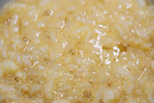 卵かけご飯 卵かけご飯,生卵,醤油の写真素材