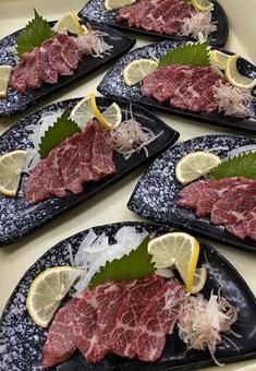 馬刺し 馬刺し,肉刺し,刺身の写真素材