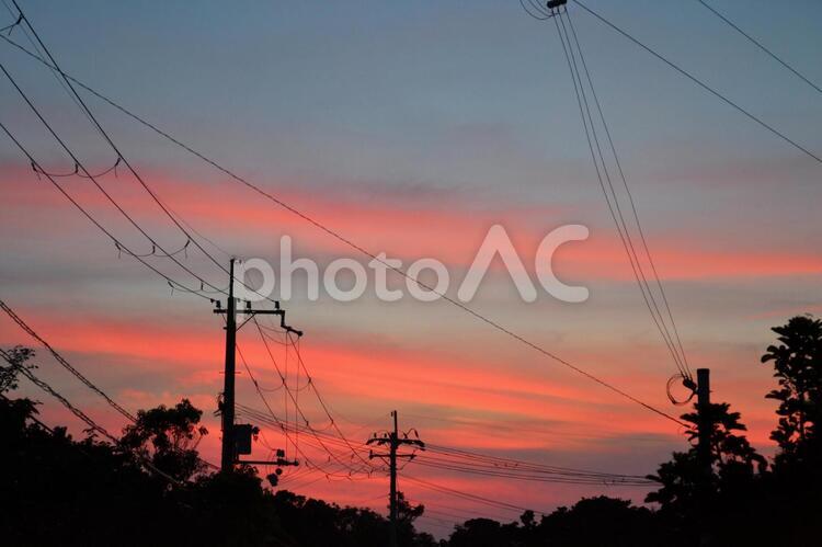 田舎の夕焼け 夕焼け,夕日,自然の写真素材