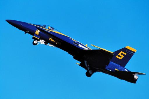 ブルーエンジェルス＃５ ブルーエンジェルス,f/aー18,曲技飛行の写真素材