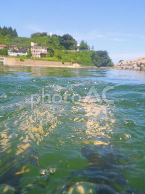 夏休みの思い出！8月の海水浴の風景 青空,海,ビーチの写真素材