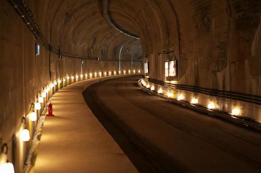 水力発電所の坑道跡 水力発電所の坑道跡の写真