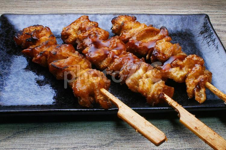 焼き鳥（とりかわ）-02 焼き鳥,居酒屋,鶏皮の写真素材