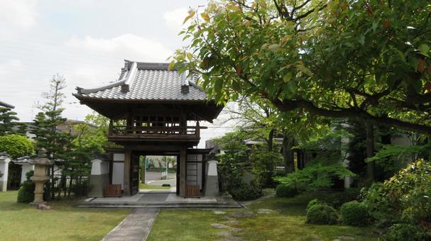 前田城 城跡に建つ前田速念寺 境内の風景 前田城 城跡に建つ前田速念寺 境内の風景 前田城,前田利家,生誕地の写真素材
