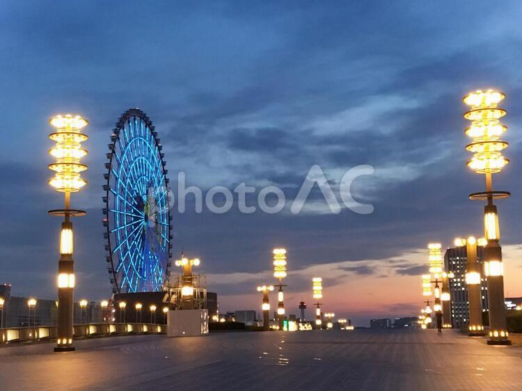 お台場　夢の大橋の夕景 お台場,夢の大橋,センタープロムナードの写真素材