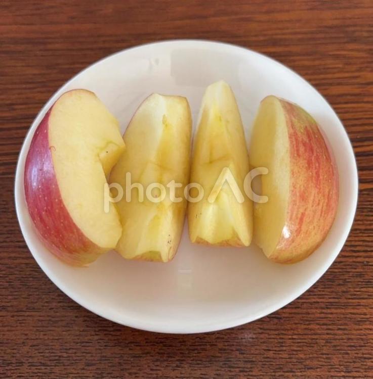 R7.03.14　カットりんごサンふじ カットりんご,りんごサンふじ,りんごの写真素材