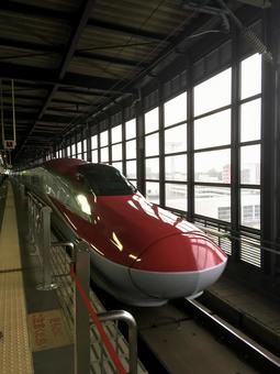 秋田新幹線 こまち 秋田新幹線 こまち 秋田新幹線,新幹線,東北新幹線の写真素材