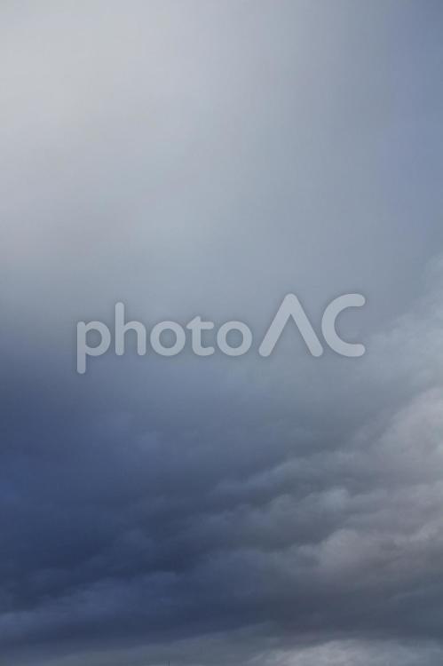 曇天模様 曇天,くもり空,空の写真素材