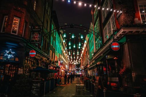 クリスマス装飾のカーナビー通り イルミネーション,電球,カーナビー通りの写真素材