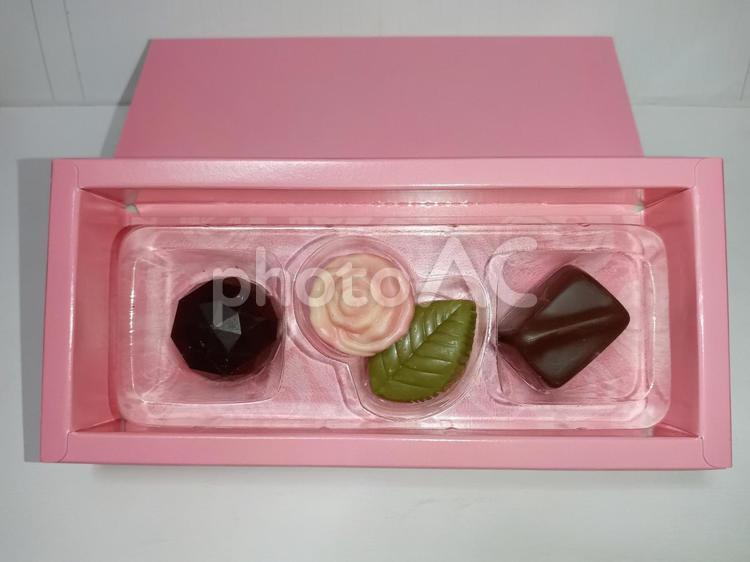 バレンタインチョコ バレンタイン,チョコ,友チョコの写真素材
