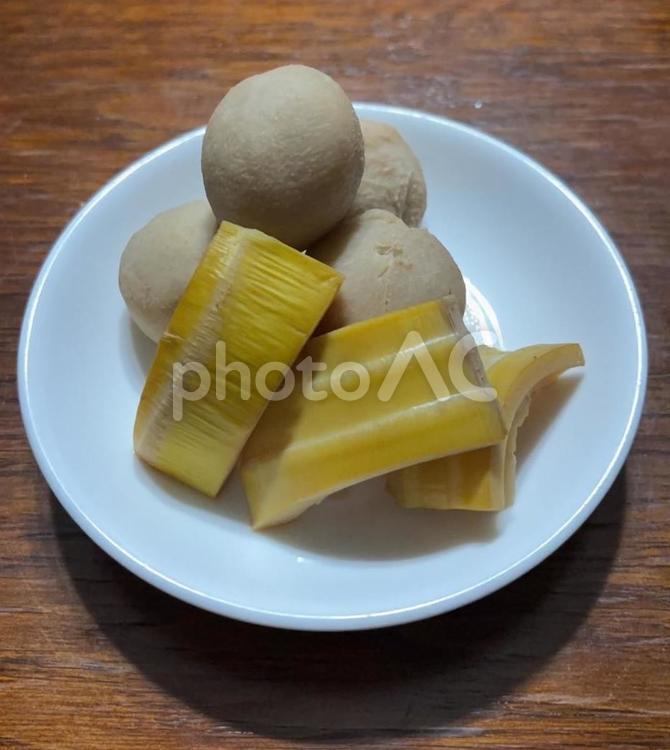 R7.05.28　たけのこと里芋の煮物 夕食,たけのこ,孟宗竹の写真素材