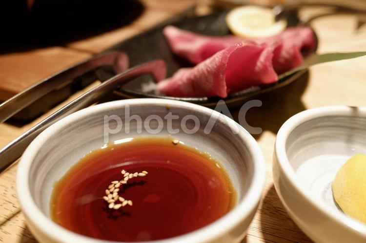 焼肉のタレとお肉 タレ,焼肉,たれの写真素材