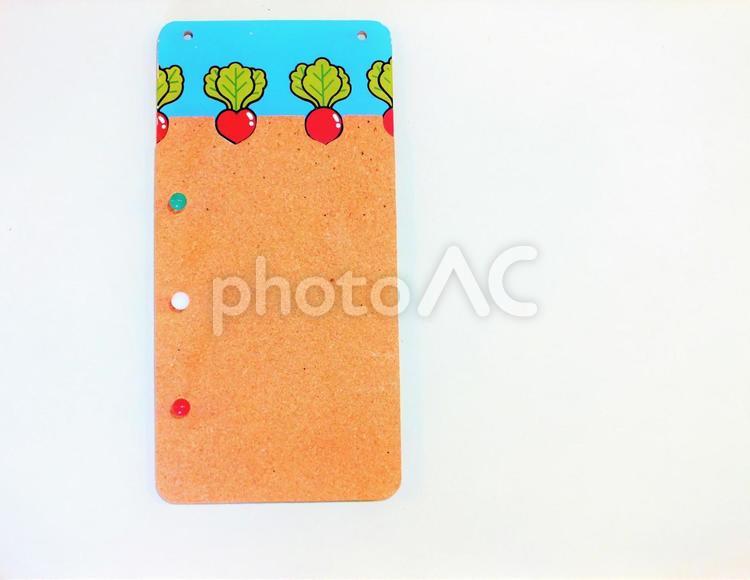キュートなコルク板　ピンを差して コルクボード,コルク,ピンの写真素材