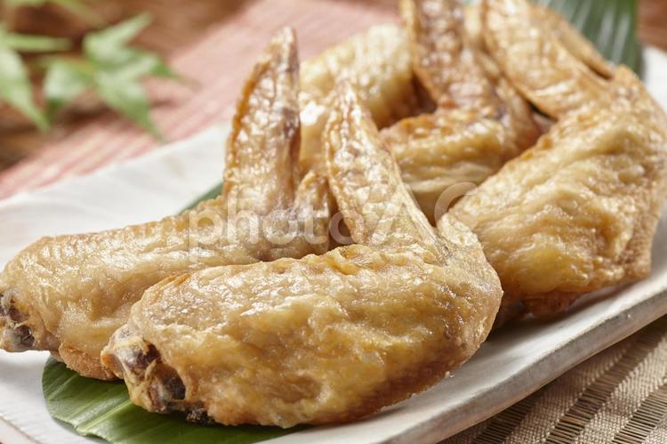 手羽先から揚げ　塩味 鶏の手羽先,から揚げ,手羽先の写真素材