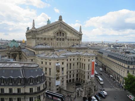 フランス、パリ中心部、オペラ座周辺の景色 フランス、パリ中心部、オペラ座周辺の景色 パリ中心部,展望,風景の写真素材